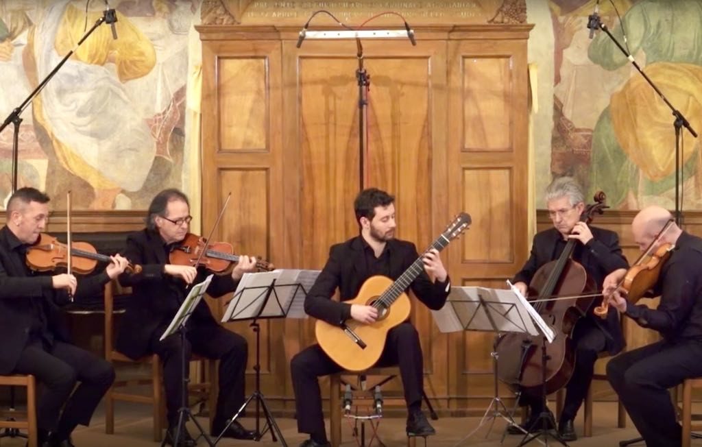 Giacomo Susani Quintet with QuartettoCMantova | This is Classical Guitar